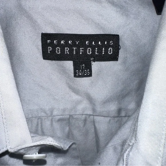 Bundle of 3 long sleeve dress shirts - Picture 3 of 7